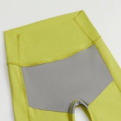 High-Waist Yoga Leggings with Pockets – Quick-Dry & Stretchy