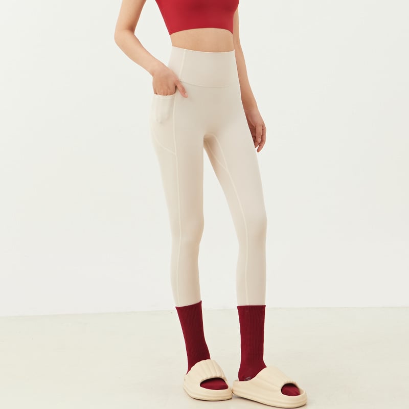 High-Waist Yoga Leggings with Pockets – Quick-Dry & Stretchy